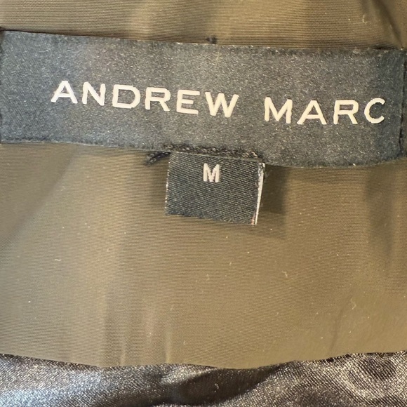 Andrew Marc Green and Black Quilted Zip Vest Womens Size Medium - Picture 2 of 8